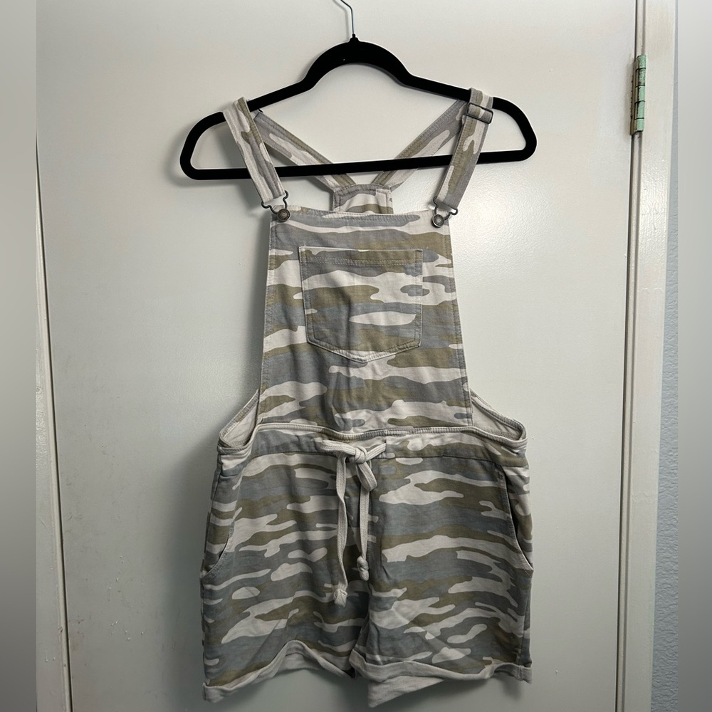 Light green camouflage overalls